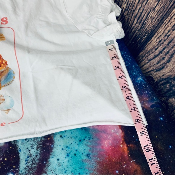 SeaShells across White Tee by Delias NWT - Picture 10 of 13